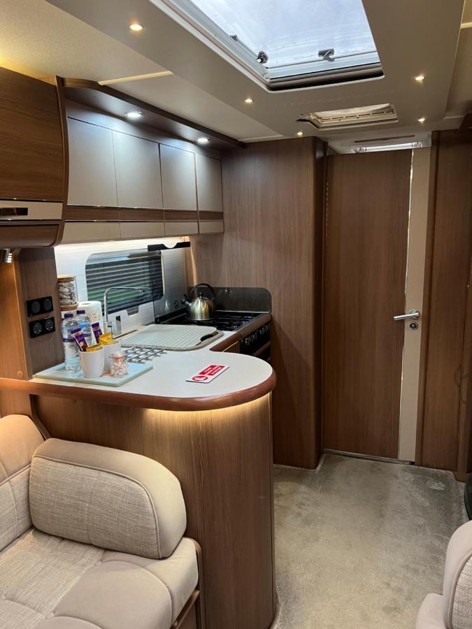 Self Contained Holiday Home Caravan Corsham Exterior foto